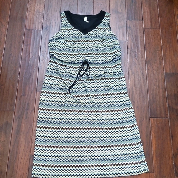 Emma & Michele Colorful Chevron Patterned Sleeveless Maxi Dress size 2X - Picture 1 of 8